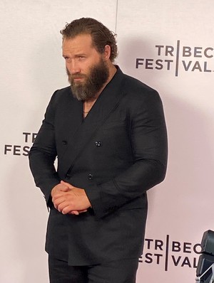 Jai Courtney 