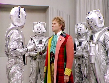 DOCTOR WHO Attack of the Cybermen - Doc and Cyber 