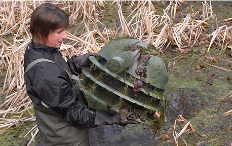 Dalek head found in pond (from filming of '80s DOCTOR WHO?) 