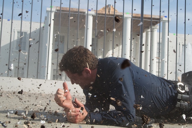 Gerard Butler avoiding attack in OLYMPUS HAS FALLEN