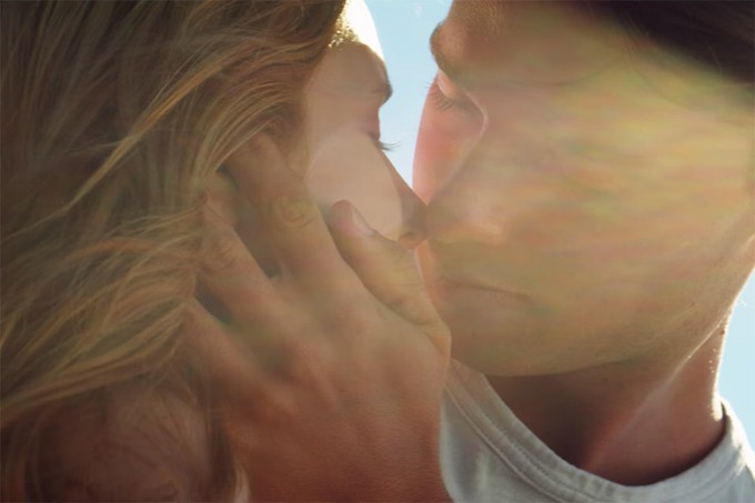 MIDNIGHT SUN  Bella Thorne & Patrick Schwarzenegger Fall in Love in new  Trailer 