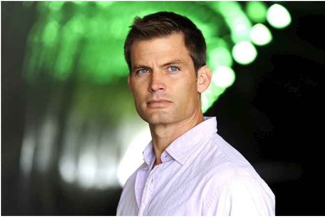 Dr. Grant discusses STARSHIP TROOPERS, ALITA: BATTLE ANGEL, and more with Casper  Van Dien!!