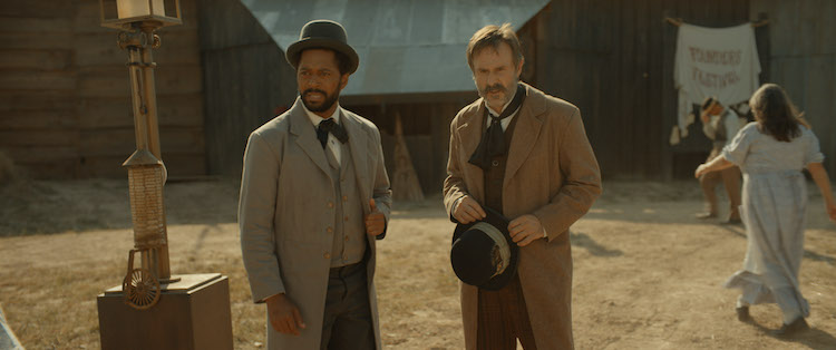 (L-R) Thomas Hobson as James ‘Doc’ McCune and David Arquette as Douglas in the mystery/thriller GHOSTS OF THE OZARKS, an XYZ Films release. Photo courtesy of XYZ Films.