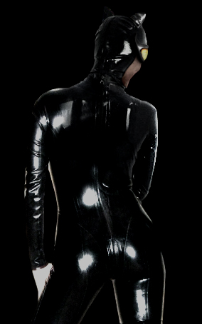 284px x 454px - Is this how CATWOMAN is released?