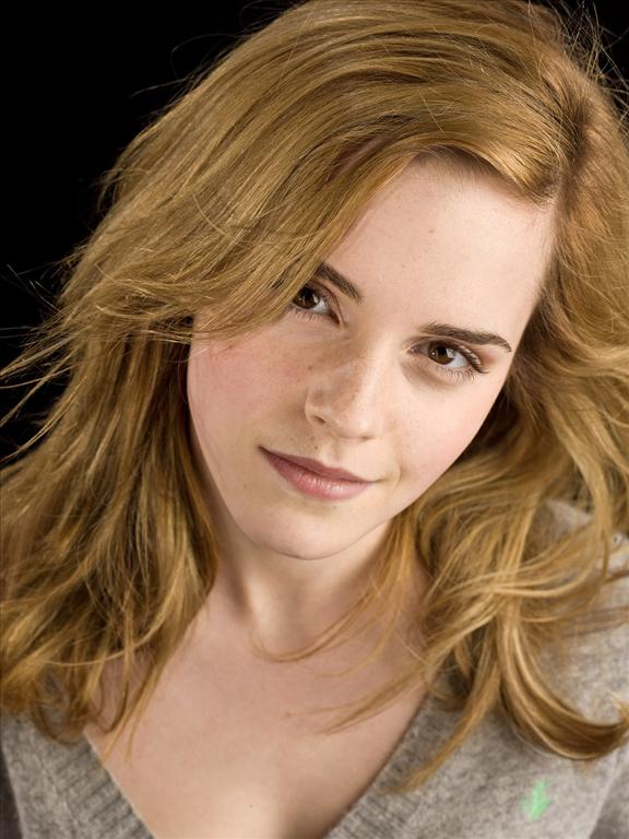 576px x 768px - Emma Watson To Join Guillermo Del Toro In BEAUTY AND THE BEAST?